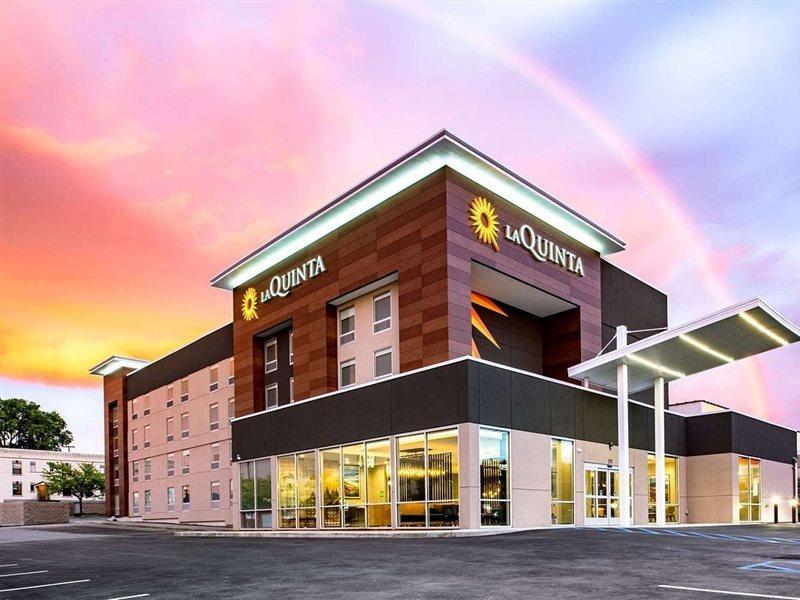La Quinta Inn & Suites By Wyndham Spokane Downtown Εξωτερικό φωτογραφία
