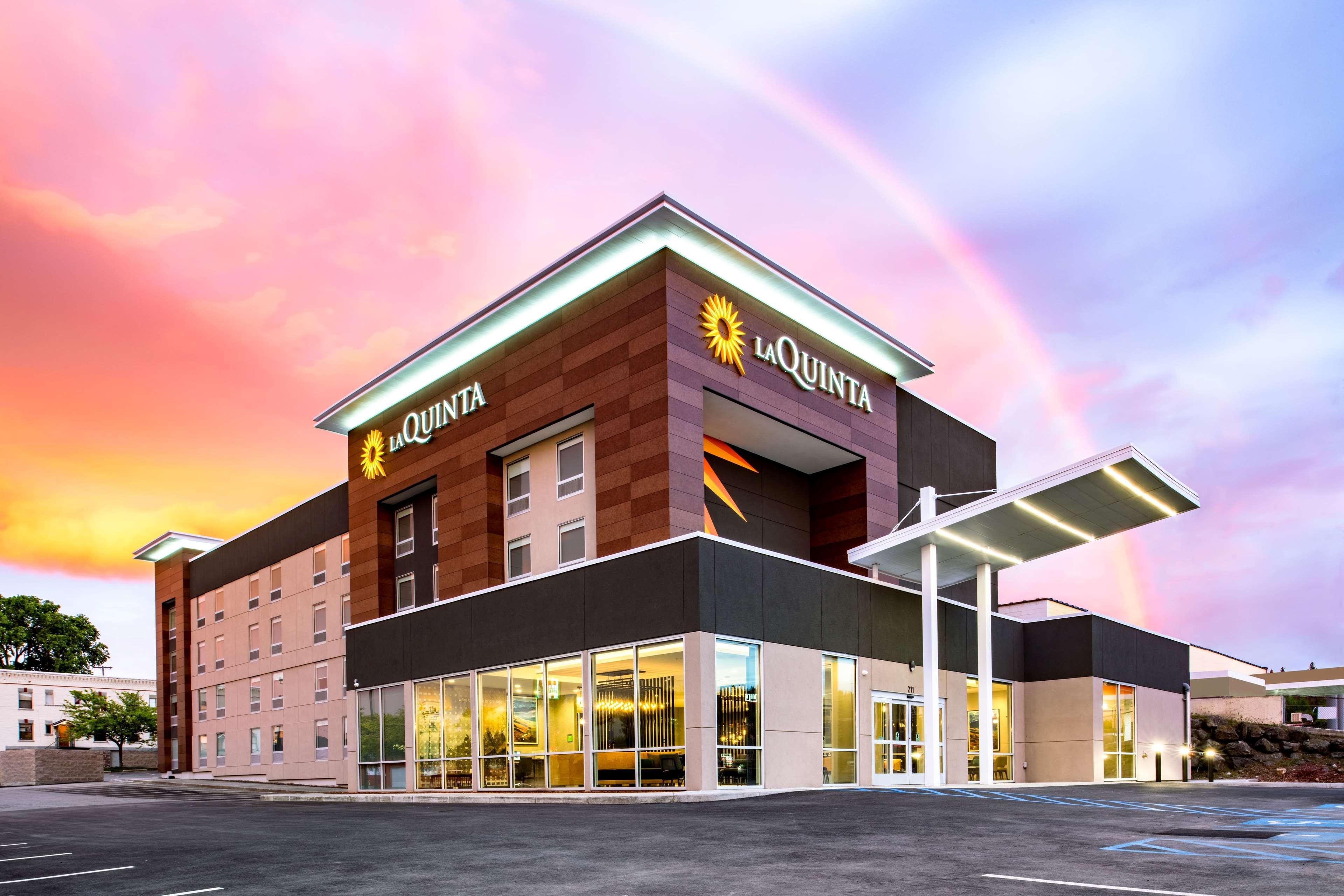 La Quinta Inn & Suites By Wyndham Spokane Downtown Εξωτερικό φωτογραφία