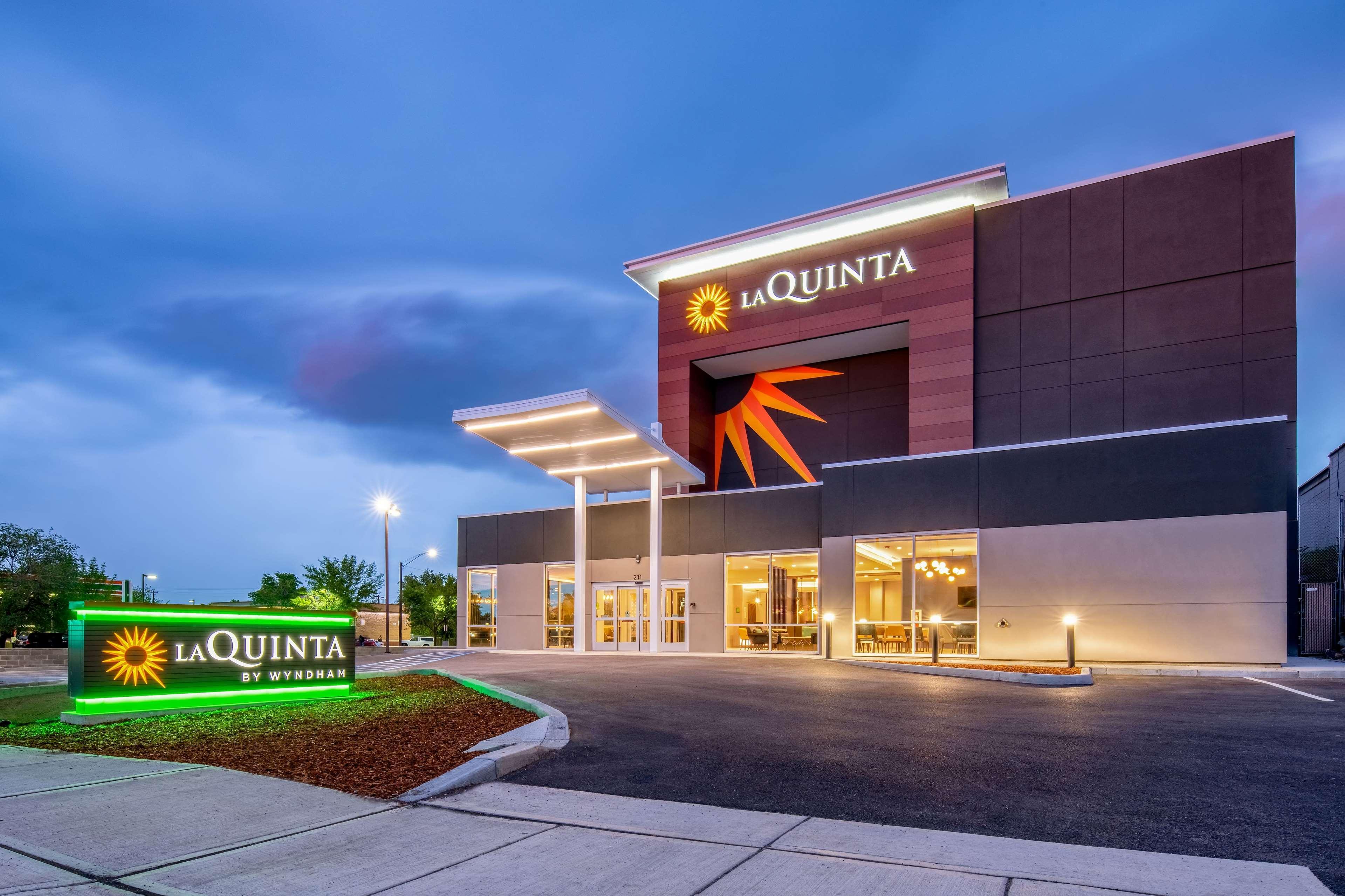 La Quinta Inn & Suites By Wyndham Spokane Downtown Εξωτερικό φωτογραφία